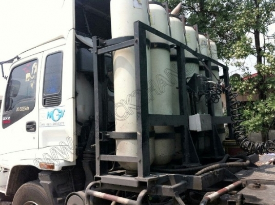 รถบรรทุก 10 ล้อหัวลาก ยี่ห้อ ISUZU 320 แรงม้า