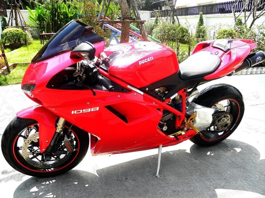 ต้องการขายทิ้ง DUCATI 1098 USA ท่อ Termignoni ด่วนๆอีก 7 วันต้องบินไปทำงานเมืองนอกเเล้ว ท่อ Termignoni ด่วนๆอีก 7 วันต้องบินไปทำงานเมืองนอกเเล้ว