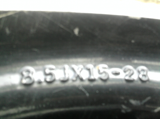 ขาย ล้อแม๊ก ออฟลึก 6 รู ขอบ 15 หน้ากว้าง 8.5 พร้อมยาง 4 วง ขาย ล้อแม๊ก ออฟลึก 6 รู ขอบ 15 หน้ากว้าง 8.5 พร้อมยาง 4 วง