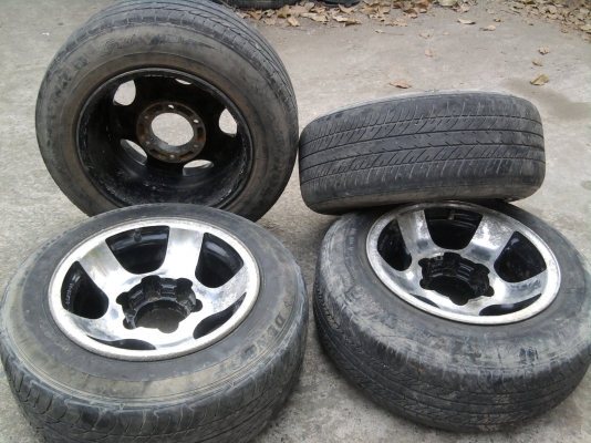 ขาย ล้อแม๊ก ออฟลึก 6 รู ขอบ 15 หน้ากว้าง 8.5 พร้อมยาง 4 วง