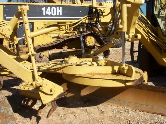 CATERPILLAR  140 H  SN  2ZK05388