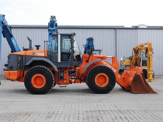 HITACHI ZW 220 HITACHI ZW 220
