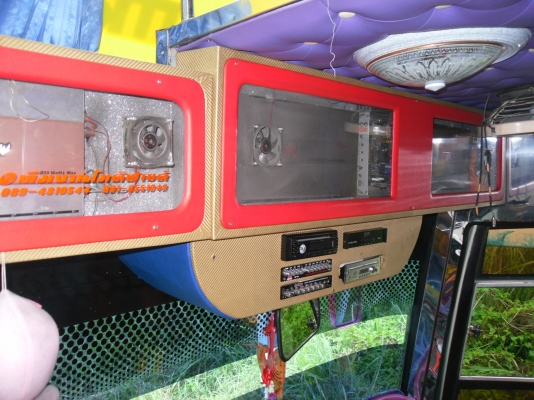 ขายรถบัส 8 ล้อ เพิ่มรูปภายในให้ชมคับ ขายรถบัส 8 ล้อ เพิ่มรูปภายในให้ชมคับ