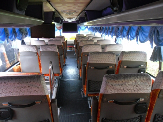 ขายรถบัส 8 ล้อ เพิ่มรูปภายในให้ชมคับ ขายรถบัส 8 ล้อ เพิ่มรูปภายในให้ชมคับ
