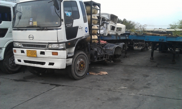 ขายรถหัวลากHINO 2K ติดแก็ส8ถัง