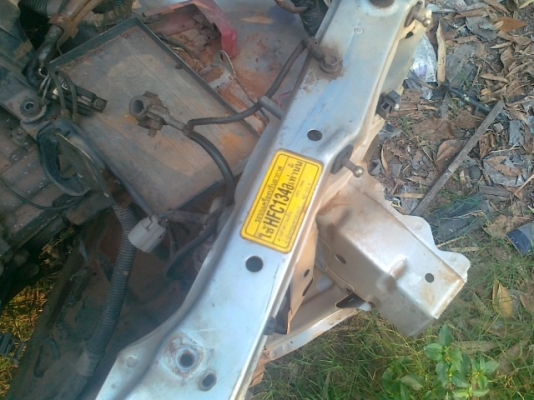 ซื้อหนึ่งแถมหนึ่ง โซรูน่า ปี97ทั้งสองคัน คันสีทองโดนหน้าซ้ายเครื่องติดปกติ คันสีฟ้า เครื่องติดขี่ได้โดนหลังมา เอาไปยำเองมีทะเบียนทั้งสองคัน ปิดบัญชีรอเล่ม15วัน ขายเหมาสองคันละ58000บาทเหมาะคนมีอู่ถามมาตอบตรงๆ