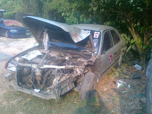 ซื้อหนึ่งแถมหนึ่ง โซรูน่า ปี97ทั้งสองคัน คันสีทองโดนหน้าซ้ายเครื่องติดปกติ คันสีฟ้า เครื่องติดขี่ได้โดนหลังมา เอาไปยำเองมีทะเบียนทั้งสองคัน ปิดบัญชีรอเล่ม15วัน ขายเหมาสองคันละ58000บาทเหมาะคนมีอู่ถามมาตอบตรงๆ