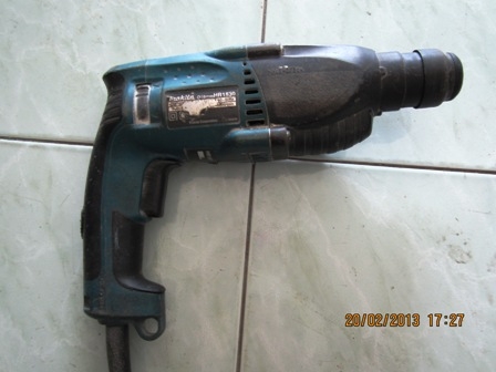 สว่่าน2ระบบMakita HR1830 สาพดีมาก พร้อมใช้งาน ราคาถูก สว่่าน2ระบบMakita HR1830 สาพดีมาก พร้อมใช้งาน ราคาถูก