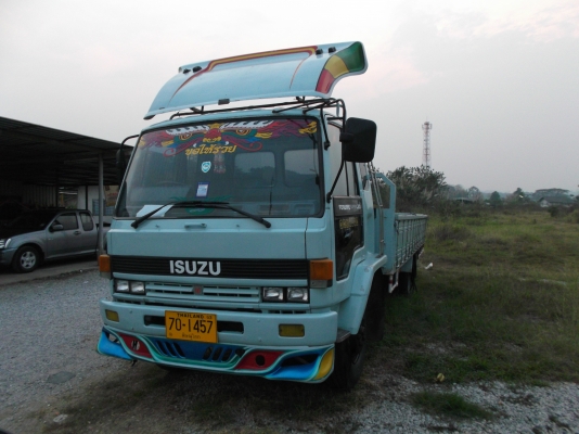 ขายด่วนรถ6ล้อร็อคกี้เครือง175แรงม้ายาว6เมตร