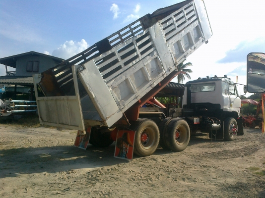 ขายรถบรรทุก 10 ล้อ  2 เพลา ดั้มพร้อมใช้งาน