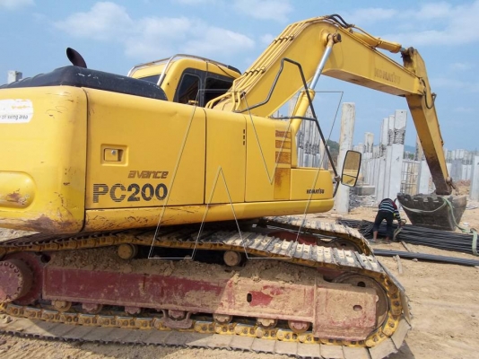 ขาย โคมัสสุ PC200-6 / ไฟฟ้าเต็ม / โซ่ใหม่ 2 ข้าง / เอวแน่น สภาพ 90 กว่าเปอร์เซ็น ( เอกสารเล่มทะเบียน )