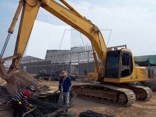 ขาย โคมัสสุ PC200-6 / ไฟฟ้าเต็ม / โซ่ใหม่ 2 ข้าง / เอวแน่น สภาพ 90 กว่าเปอร์เซ็น ( เอกสารเล่มทะเบียน )