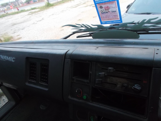 ขายด่วนรถ6ล้อร็อคกี้เครือง175แรงม้ายาว6เมตร