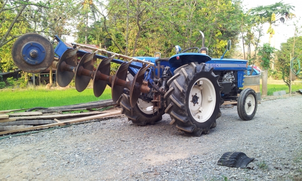 ขายรถไถ ISEKI TS2810 28 แรง พร้อมผานไถ สภาพพร้อมใช้งาน