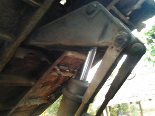 ***ขายแล้วครับขอบคุณ Truck2hand ขาย 10ล้อดั๊ม หัวยาว 1เพลา ISUZU TX เครื่อง6BB1 145 แห้งๆ แรงดี เกียร์เดิม สโลว์J ช่วงล่างใหญ่ เสื้อเพลาF18 กระบอกดั๊ม ใหญ่ กระบะดั๊มเหล็กคอกไม้ ยาง 900 ดี 10 เส้น คัสซีดี เล่มพร้อมโอน ขายตามสภาพ ราคาต่อรองได้ครับ