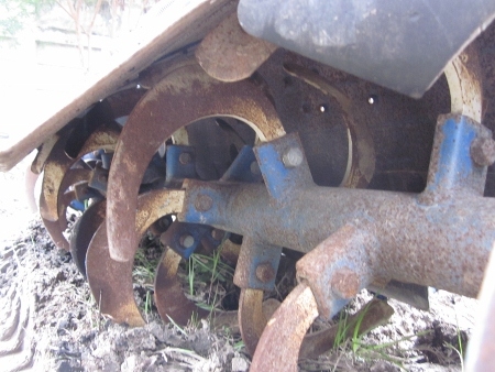 ขาย-โรตารี่สำหรับพรวนดิน ติดรถไถนา หลายรุ่นให้เลือกทั้ง KUBOTA, YANMAR, SHIBAURA ราคาตัวละ 13,500 บาทเท่า