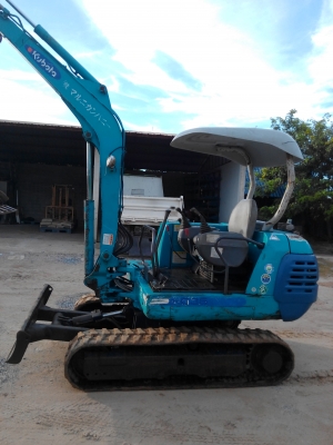 KUBOTA  K-035  นำเข้าจากญี่ปุ่น เครื่อง 4 สูบเดินเรียบแน่น ยังไม่เคยใช้งาน