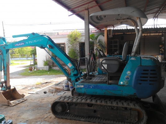 KUBOTA  K-035  นำเข้าจากญี่ปุ่น เครื่อง 4 สูบเดินเรียบแน่น ยังไม่เคยใช้งาน