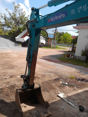 KUBOTA  K-035  นำเข้าจากญี่ปุ่น เครื่อง 4 สูบเดินเรียบแน่น ยังไม่เคยใช้งาน