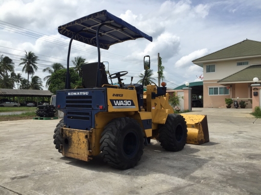 รถตักล้อยาง KOMATSU WA30-1 นำเข้า มือสองจากญี่ปุ่น