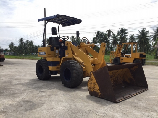 รถตักล้อยาง KOMATSU WA30-1 นำเข้า มือสองจากญี่ปุ่น