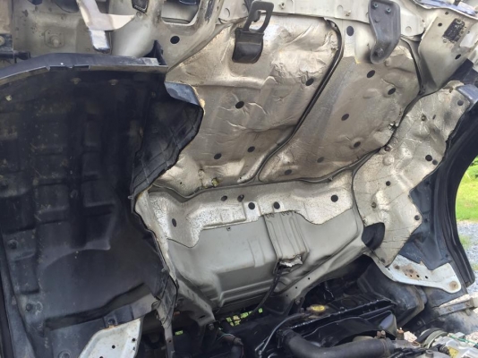 ขายรถบรรทุก 4 ล้อ รุ่น NKR เครื่อง 100 แรง รถสวย มีพวงมาลัยเพาเวอร์ แอร์เย็น กระจกไฟฟ้า