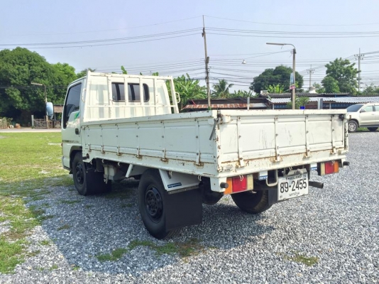 ขายรถบรรทุก 4 ล้อ รุ่น NKR เครื่อง 100 แรง รถสวย มีพวงมาลัยเพาเวอร์ แอร์เย็น กระจกไฟฟ้า