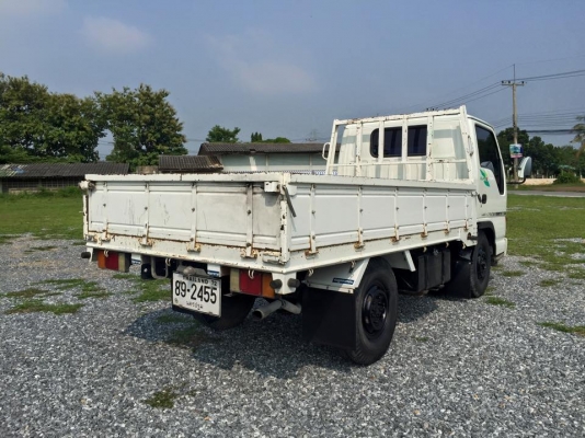 ขายรถบรรทุก 4 ล้อ รุ่น NKR เครื่อง 100 แรง รถสวย มีพวงมาลัยเพาเวอร์ แอร์เย็น กระจกไฟฟ้า