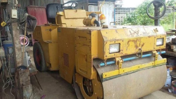 ขายรถบด SAKAI TW 41 เอวอ่อนสภาพรถนอกสวยพร้อมใช้ราคา 350,000 090-772-3710 090-772-3708 ขายรถบด SAKAI TW 41 เอวอ่อนสภาพรถนอกสวยพร้อมใช้ราคา 350,000 090-772-3710 090-772-3708