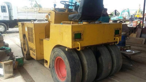 ขายรถบด SAKAI TW 41 เอวอ่อนสภาพรถนอกสวยพร้อมใช้ราคา 350,000 090-772-3710 090-772-3708 ขายรถบด SAKAI TW 41 เอวอ่อนสภาพรถนอกสวยพร้อมใช้ราคา 350,000 090-772-3710 090-772-3708