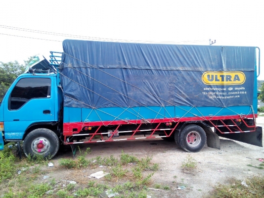 ขายถูก รถบรรทุก6ล้อใหญ่