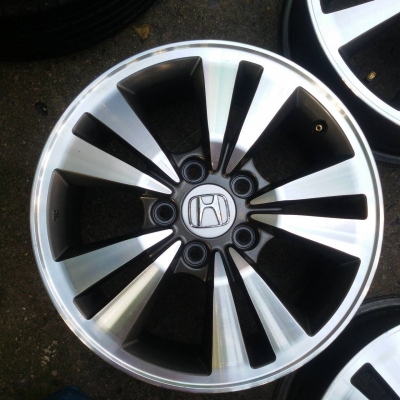 ล้อ honda ขอบ 16 5รู 114 ชุดล่ะ 4,000