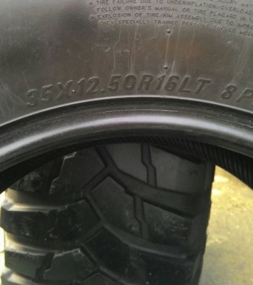 ขาย ยางMud 35 R 16 ขาย ยางMud 35 R 16