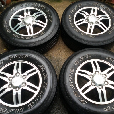 ล้อ isuzu ขอบ 15 พร้อมยาง ชุดล่ะ 7,800