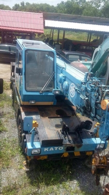 ขายรถเครน  KATO  KR-10HM  5 ton   รถสวยพร้อมใช้ราคา 1,350,000 090-772-3710 090-772-3708