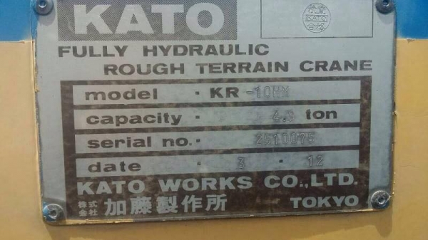 ขายรถเครน  KATO  KR-10HM  5 ton   รถสวยพร้อมใช้ราคา 1,350,000 090-772-3710 090-772-3708