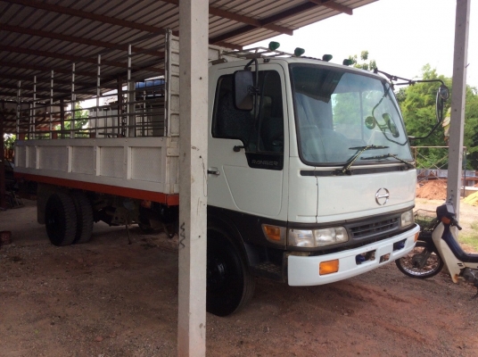 HINO 6ล้อ เครือง160 แรง พวงมาลัยพาว์เวอร์ ยาว 5.4 ม.ช่วงล่างใหญ่ เกียร์ใหญ่ ( 6 เกียร์เดินหน้า) รถพร้อมใช้งาน ขาย 390,000บาท ศุภากร( 081-1903107 ,081-4252943)