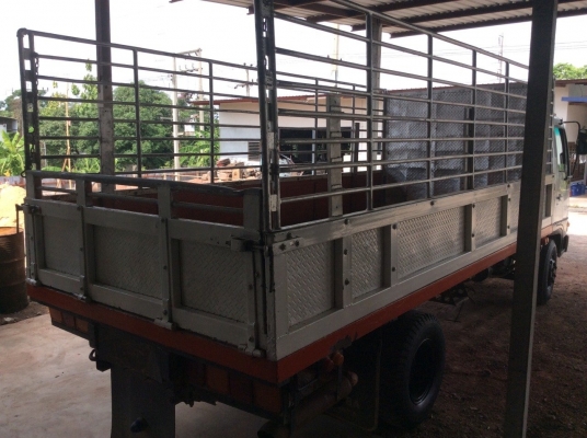 HINO 6ล้อ เครือง160 แรง พวงมาลัยพาว์เวอร์ ยาว 5.4 ม.ช่วงล่างใหญ่ เกียร์ใหญ่ ( 6 เกียร์เดินหน้า) รถพร้อมใช้งาน ขาย 390,000บาท ศุภากร( 081-1903107 ,081-4252943)