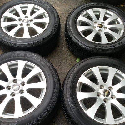 ล้อ  chave ขอบ  17 5รู พร้อมยาง 235 60 17 ชุดล่ะ 5,500