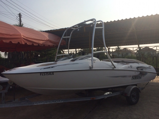 เรือ LS 2000 เครื่อง1200คู่ ปี 2000 สภาพเดิมๆจากอเมริกา นำเข้าจากประเทศสหรัฐอเมริกา รัฐฟลอริดา