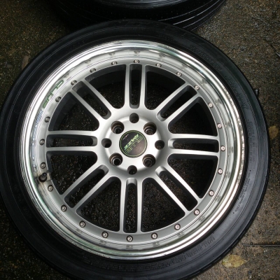 ล้อขอบ 17 4รู พร้อมยาง 205 45 17 ชุดล่ะ 5,500