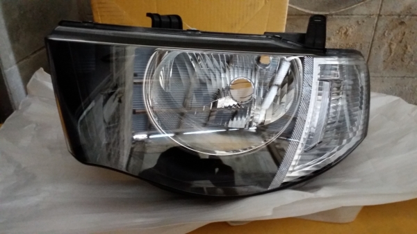 ขายไฟหน้าไทรทัน ของใหม่ ของแท้ ราคาเบาๆครับ