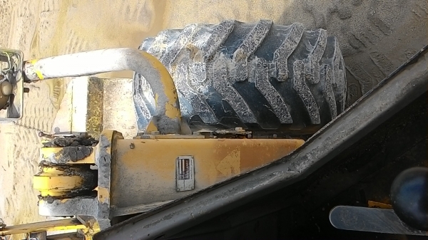 รถตักล้อยาง KOMATSU WA70-1 รถเก่าญี่ปุ่น พิเศษ ลดราคาเหลือ 260,000 บาท.