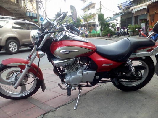 ขาย Kawasaki boss 175 ล้อแม็ก ปี 48 เครื่องดี,ชุดสีถังน้ำมันมีสีแตกลายงา (จอดตากแดด) เล่มพร้อมโอน