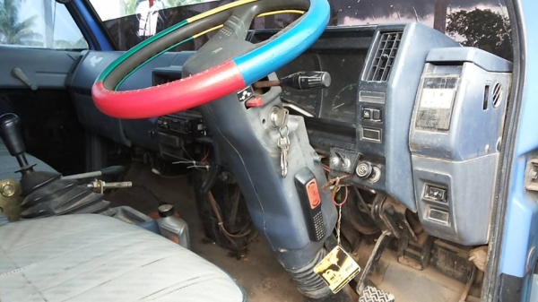 *380,000 บ.ต่อรอง/// 6ล้อดั้ม ISUZU NPR 110 **ขาย ISUZU NPR 110แรง 6ล้อดั้มดิน5คิว ช่วงล่างใหญ่ ISUZU NPR (462xxxx )4BE1-110แรง เครื่อง110แรง ฝาดำ แน่นดี แรงดี เกียร์สั้น เข้าง่ายไม่หลุดครับ ช่วงล่างใหญ่ Fหน้า-หลัง สโลวกลางพร้อมลุย คัสซีดีสวย เดิม ไม่ปะ ไ