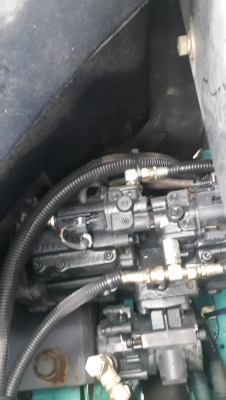 ขายรถแบคโฮเก่านอกจากญี่ปุ่น kobelco sk 135 yy04 สนใจโทรสอบถาม 092-3309229 อี๊ด