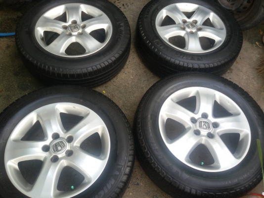 ล้อขอบ 17 5รู 114 พร้อมยาง ชุดล่ะ 5500