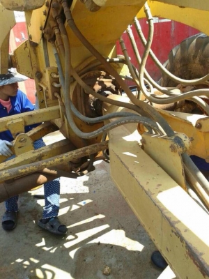 ขายรถเกรด CAT 140G 72V   s/n2,568รถสวยพร้อมใช้เอกสารพร้อมราคา 1,650,000 090-772-3710 090-772-3708