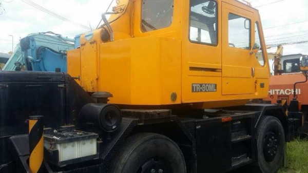 ขายรถเครน TADANO  TR-80ML-1  8 ton   รถสวยพร้อมใช้ราคา 1,550,000 090-772-3710 090-772-3708