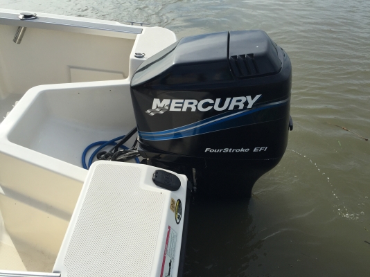 เรือ Trophy2802